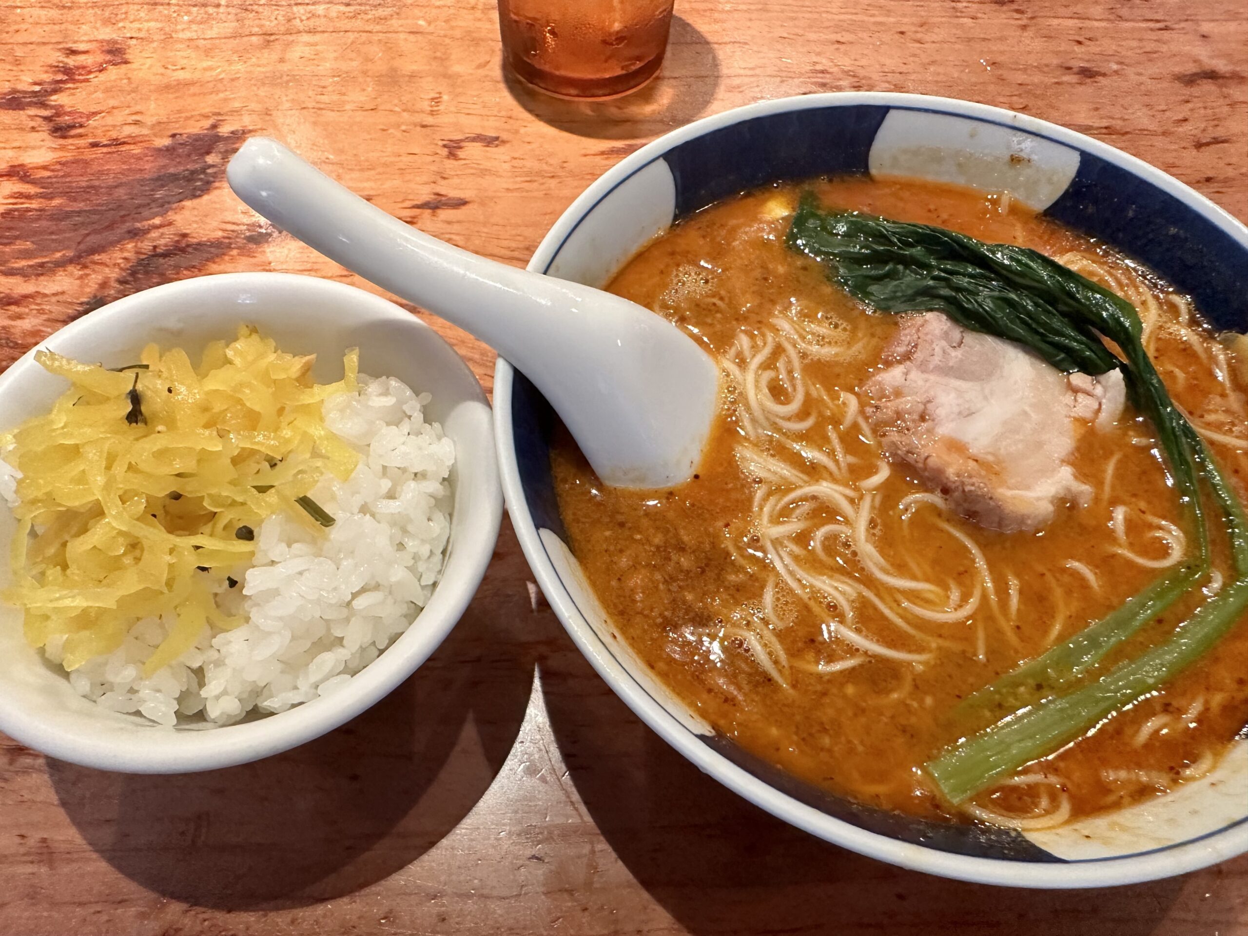 はしごのだんだん麺とライス