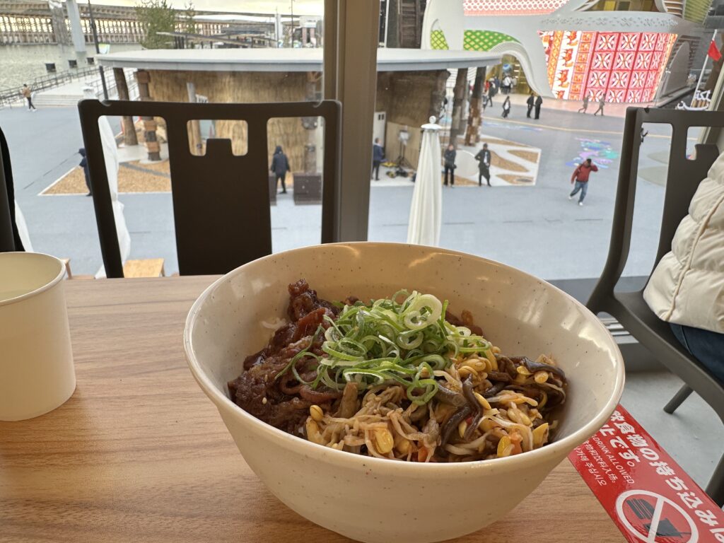 横綱の牛カルビビビンバ丼