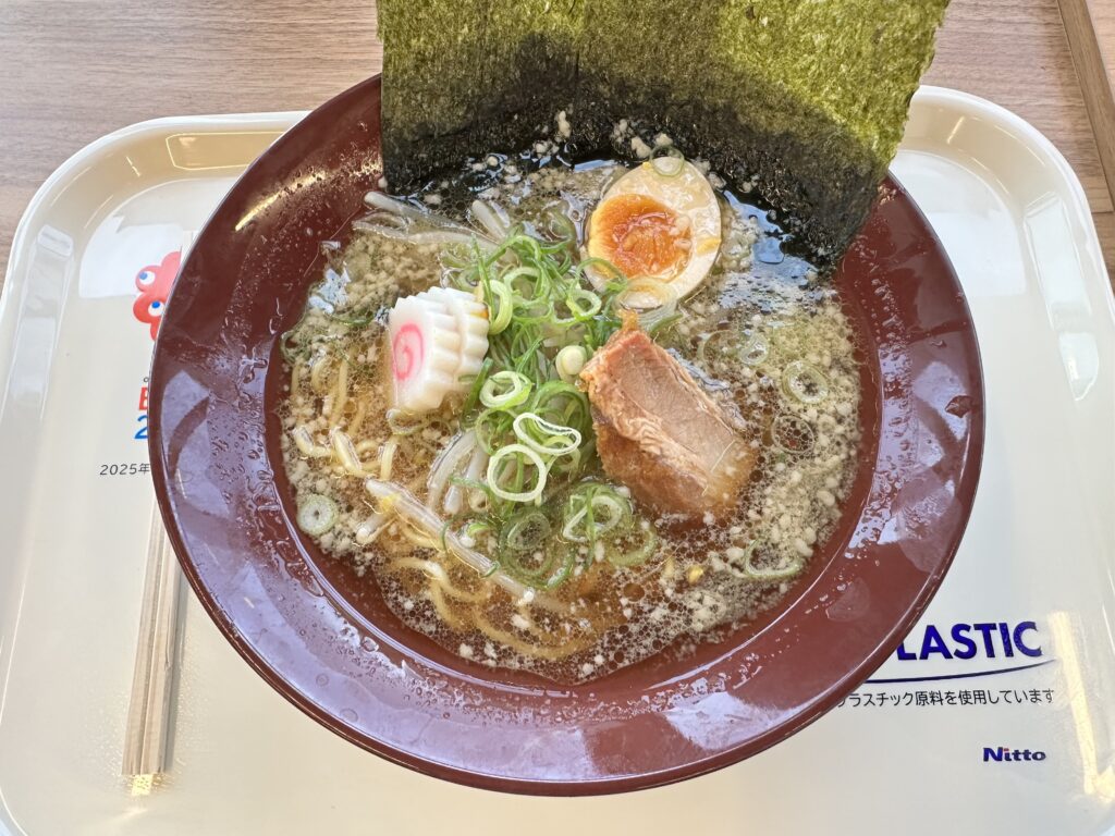 ひよこ飯店の醤油ラーメン